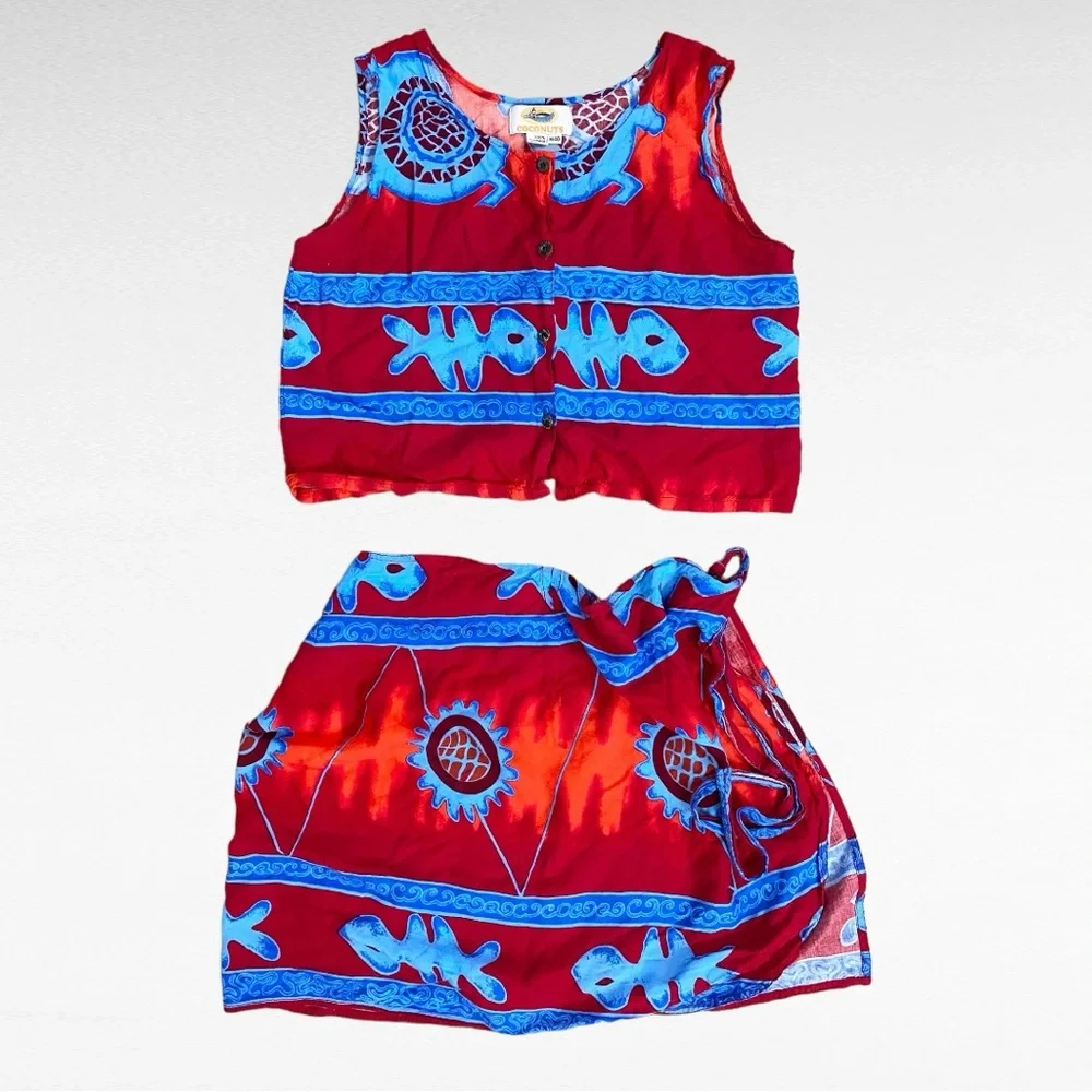 VINTAGE | Coconuts | Red & Blue Groovy Batik Print Beach Vacation Sarong Coverup